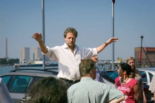 Cor van Asch zette zich bevlogen in voor RDM, zoals hier te zien op archiefbeeld. Credit: Havenbedrijf Rotterdam