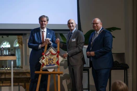 Bakker & Co viert 100-jarig jubileum en ontvangt predicaat Hofleverancier